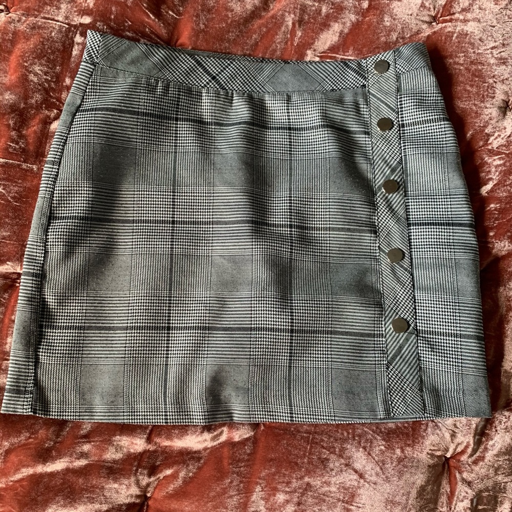 J.O.A Just One Answer pleated gray clueless skirt